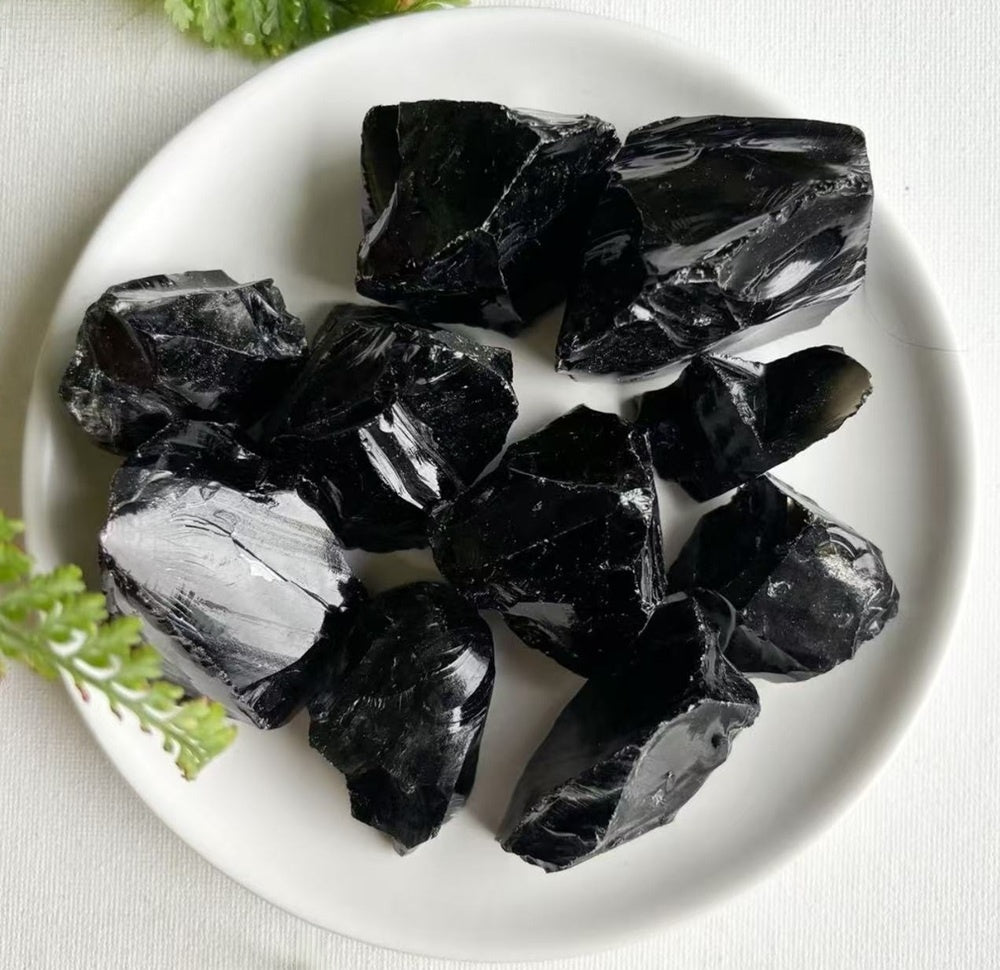 What Are the Benefits and Uses of Obsidian Crystal?