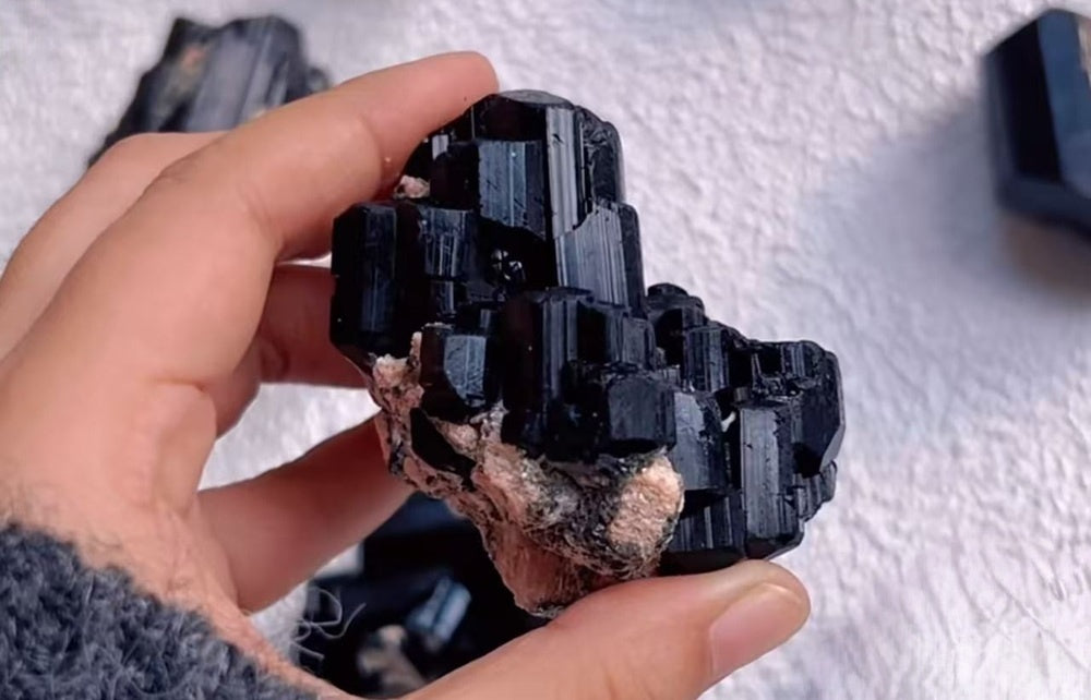 What Are Black Tourmaline Crystal Meaning, Healing Properties & Everyday Uses